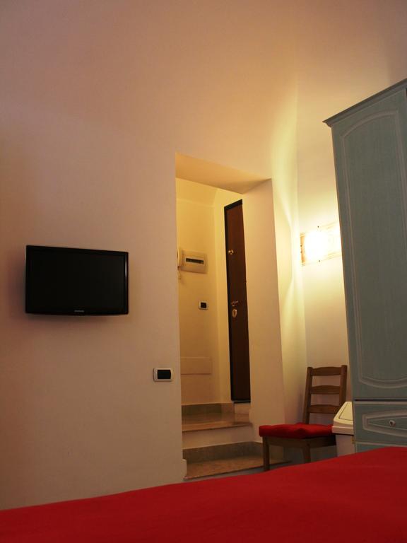 Hella Ibernesi 23 Fori Imperiali Inn, New Gestion! Roma Oda fotoğraf